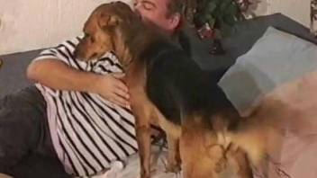 Fine ass lady tries the dog for a few rounds of sex